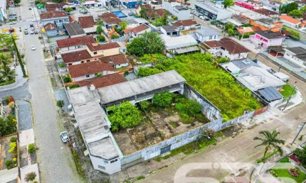 Terreno à venda na Rua Alexandre Schlemm, 196, Anita Garibaldi, Joinville