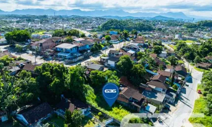 Terreno à venda na Avenida Paulo Schroeder, 540, Petrópolis, Joinville