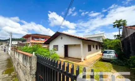 Casa com 3 quartos à venda na Rua Papa João XXIII, 368, Iririú, Joinville
