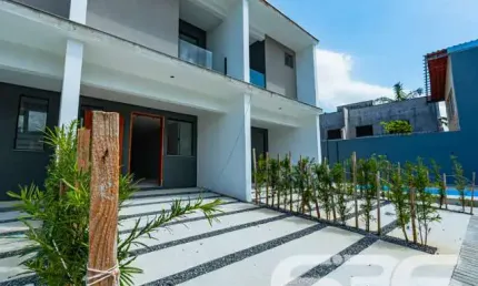 Casa com 3 quartos à venda na Voluntários Da Patria, 85, Itaum, Joinville
