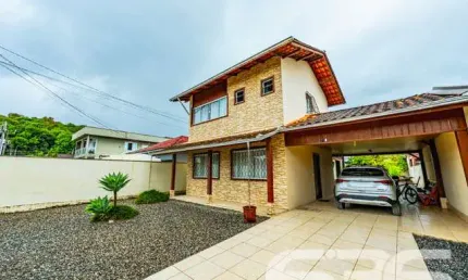 Casa com 1 quarto à venda na Rua Boehmerwald, 76, Boehmerwald, Joinville