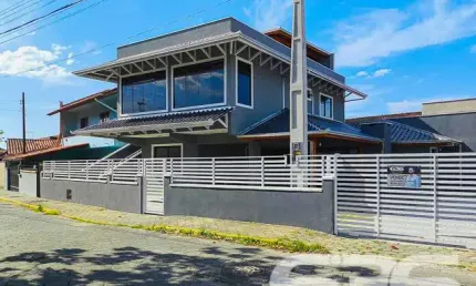 Casa com 5 quartos à venda na Amândio Cabral, 162, Centro, Balneário Barra do Sul