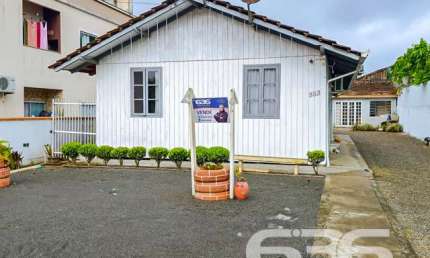 Casa com 4 quartos à venda na Rua dos Mecânicos, 582, Paranaguamirim, Joinville