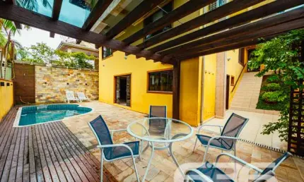 Casa com 4 quartos à venda na Rua Almirante Jaceguay, 533, Costa e Silva, Joinville