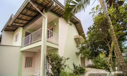 Casa com 3 quartos à venda na Rua Almirante Jaceguay, 10, Santo Antônio, Joinville