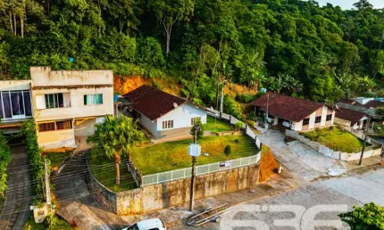 Casa com 2 quartos à venda na Rua Minas Gerais, 581, Nova Brasília, Joinville