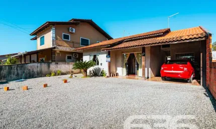 Casa com 3 quartos à venda na Amândio Cabral, 123, Centro, Balneário Barra do Sul