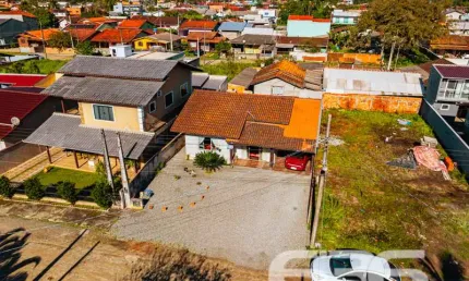 Casa com 3 quartos à venda na Amândio Cabral, 123, Centro, Balneário Barra do Sul