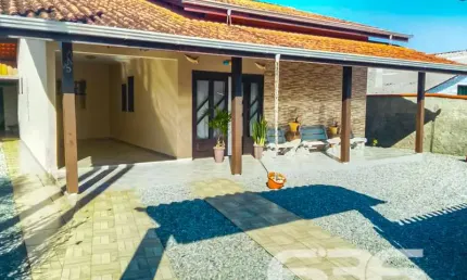 Casa com 2 quartos à venda na Perequê, 347, Pinheiros, Balneário Barra do Sul