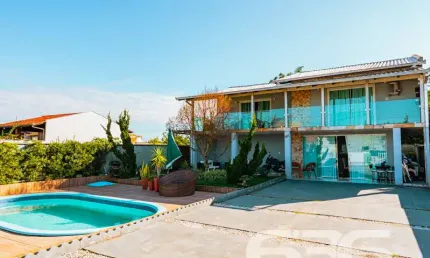 Casa com 3 quartos à venda na Perequê, 108, Pinheiros, Balneário Barra do Sul