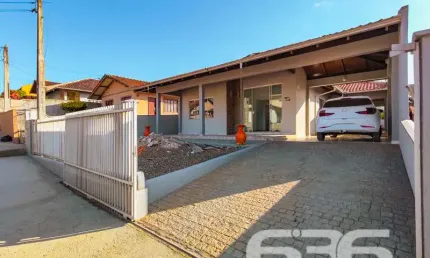 Casa com 4 quartos à venda na Rua Boehmerwald, 80, Boehmerwald, Joinville
