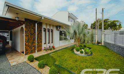 Casa com 3 quartos à venda na Pastor Guilherme Raú, 380, Saguaçu, Joinville