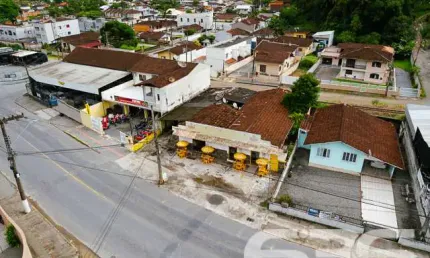 Casa comercial à venda na Voluntários Da Patria, 2694, Itaum, Joinville