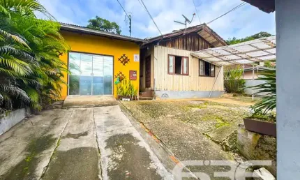 Casa com 2 quartos à venda na Rua Minas Gerais, 163, Nova Brasília, Joinville