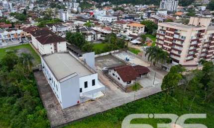 Casa comercial à venda na Pastor Guilherme Raú, 543, Saguaçu, Joinville