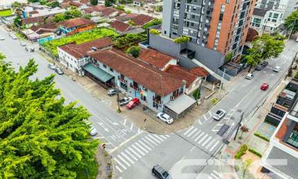 Casa comercial à venda na Rua Alexandre Schlemm, 750, Anita Garibaldi, Joinville