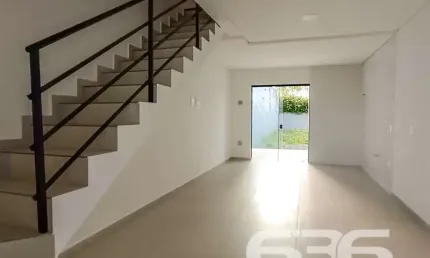 Casa com 3 quartos à venda na Rua Papa João XXIII, 184, Iririú, Joinville