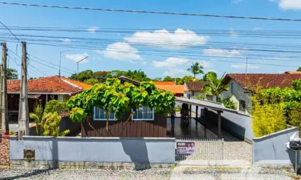 Casa com 2 quartos à venda na Perequê, 375, Pinheiros, Balneário Barra do Sul