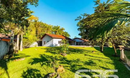 Casa com 2 quartos à venda na Boehmerwaldt, 826, Parque Guarani, Joinville