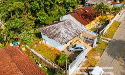 Casa com 5 quartos à venda na Rua Minas Gerais, 69, Nova Brasília, Joinville