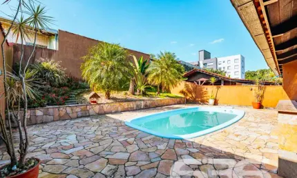 Casa com 4 quartos à venda na Rua Quinze de Novembro, 303, Glória, Joinville