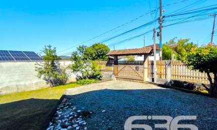 Casa com 3 quartos à venda na Rua Fátima, 96, Jarivatuba, Joinville