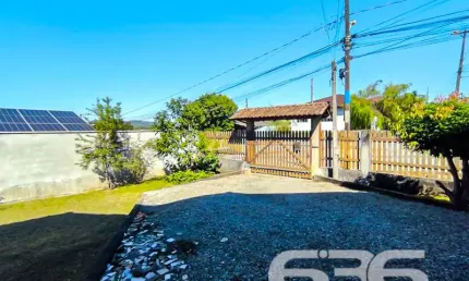 Casa com 3 quartos à venda na Rua Fátima, 96, Jarivatuba, Joinville
