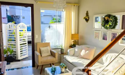 Casa com 2 quartos à venda na Rua Tuiuti, 50, Aventureiro, Joinville