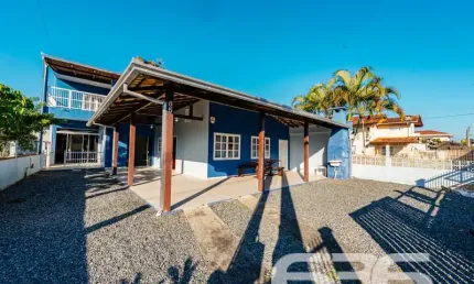 Casa com 8 quartos à venda na Rua Maracajá, 5, Ubatuba, São Francisco do Sul