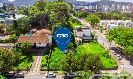 Terreno à venda na Rua Quinze de Novembro, 945, América, Joinville