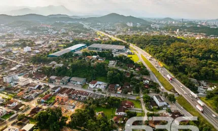 Casa com 2 quartos à venda na Rua Minas Gerais, 160, Nova Brasília, Joinville
