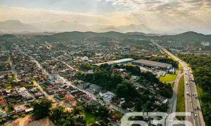Casa com 2 quartos à venda na Rua Minas Gerais, 160, Nova Brasília, Joinville