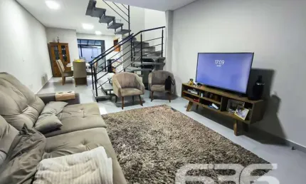 Casa com 3 quartos à venda na Albano Schimdt, 545, Boa Vista, Joinville