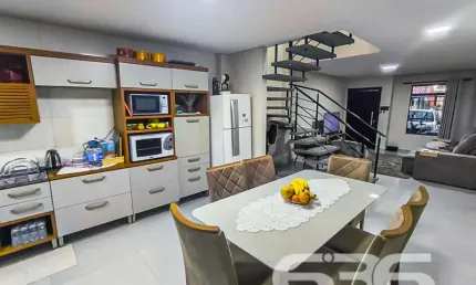 Casa com 3 quartos à venda na Albano Schimdt, 545, Boa Vista, Joinville
