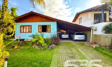 Casa com 3 quartos à venda na Rua Santa Catarina, 4310, Santa Catarina, Joinville