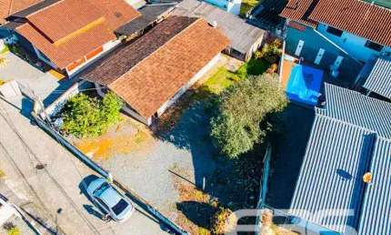 Casa com 2 quartos à venda na Albano Schimdt, 70, Boa Vista, Joinville