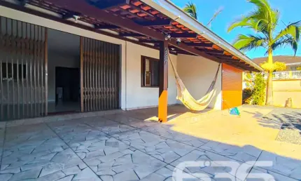 Casa com 3 quartos à venda na Albano Schimdt, 297, Boa Vista, Joinville