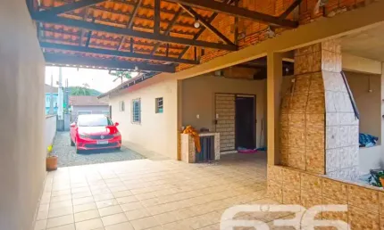 Casa com 3 quartos à venda na Rua Tuiuti, 562, Aventureiro, Joinville