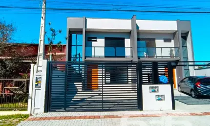 Casa com 3 quartos à venda na Rua Quinze de Novembro, 389, Glória, Joinville
