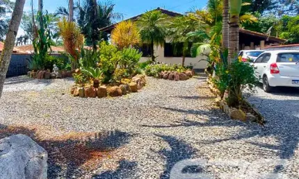 Casa com 3 quartos à venda na Rua dos Mecânicos, 523, Paranaguamirim, Joinville