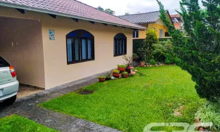 Casa com 4 quartos à venda na Rua Minas Gerais, 141, Nova Brasília, Joinville