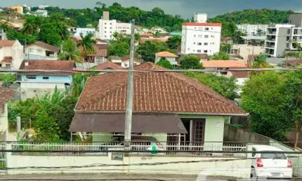 Casa com 3 quartos à venda na Avenida Paulo Schroeder, 501, Petrópolis, Joinville