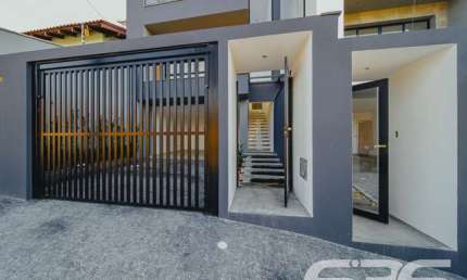 Casa com 3 quartos à venda na Rua Santa Catarina, 326, Floresta, Joinville