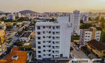 Apartamento com 3 quartos à venda na Pastor Guilherme Raú, 96, Saguaçu, Joinville