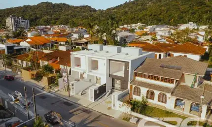 Casa com 3 quartos à venda na Pastor Guilherme Raú, 256, Saguaçu, Joinville