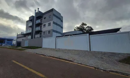 Apartamento com três quartos/suíte e duas vagas cobertas