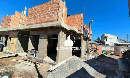 Sobrado com 3 dormitórios à venda, 93 m² por R$ 620.000 - Fazendinha - Curitiba/PR