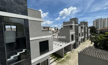 Casa em condomínio fechado com 3 quartos à venda na Rua Eduardo Sprada, 4163, Campo Comprido, Curitiba por R$ 1.250.000