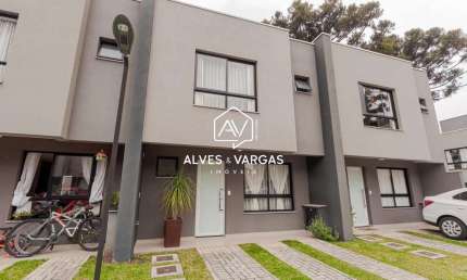 Casa em condomínio fechado com 3 quartos à venda na Rua Theodoro Makiolka, 2875, Santa Cândida, Curitiba por R$ 794.900