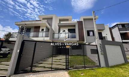 Casa com 3 quartos à venda na Rua Cocos, 151, Uberaba, Curitiba por R$ 749.000